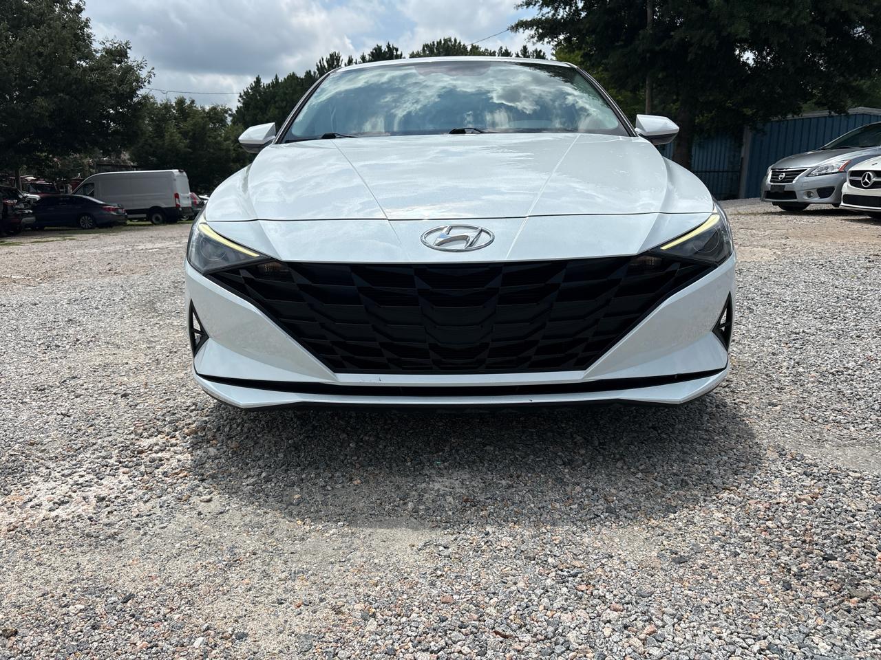 Hyundai Elantra SEL IVT 2021
