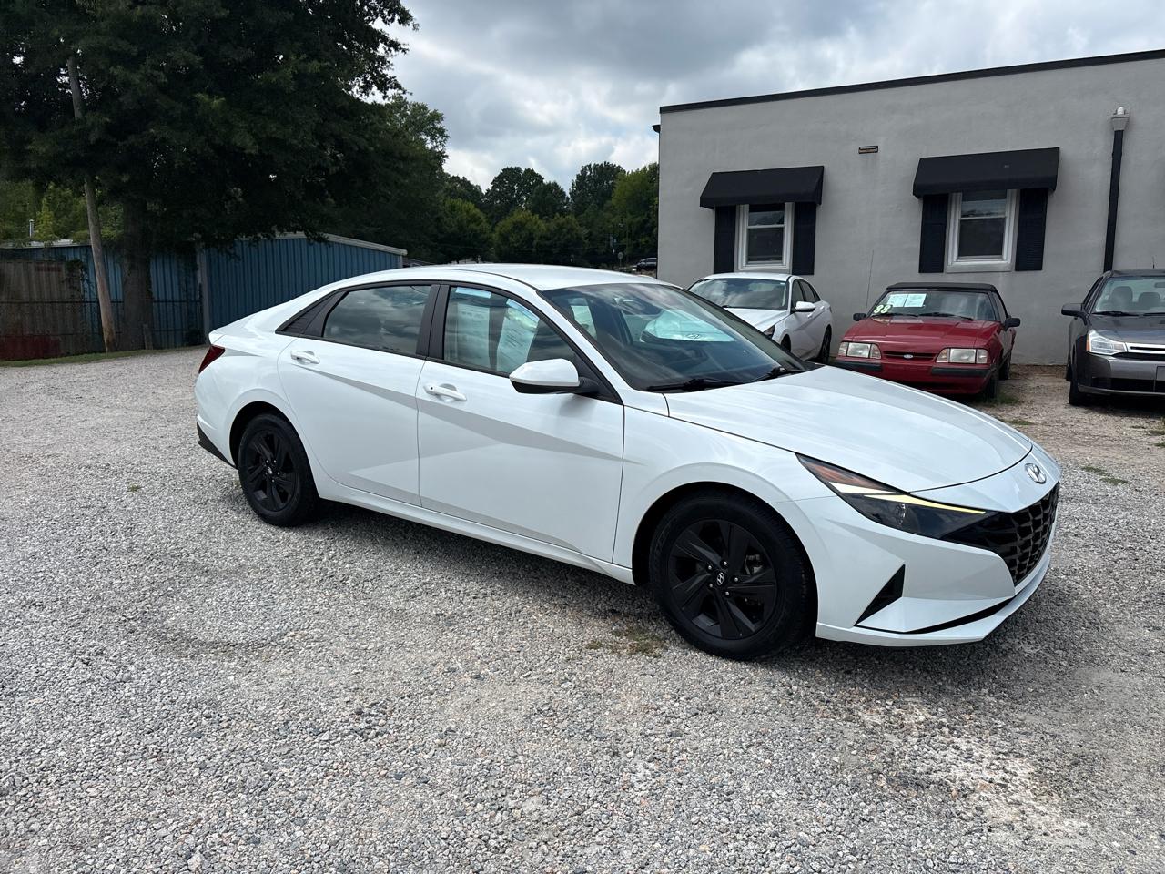 Hyundai Elantra SEL IVT 2021