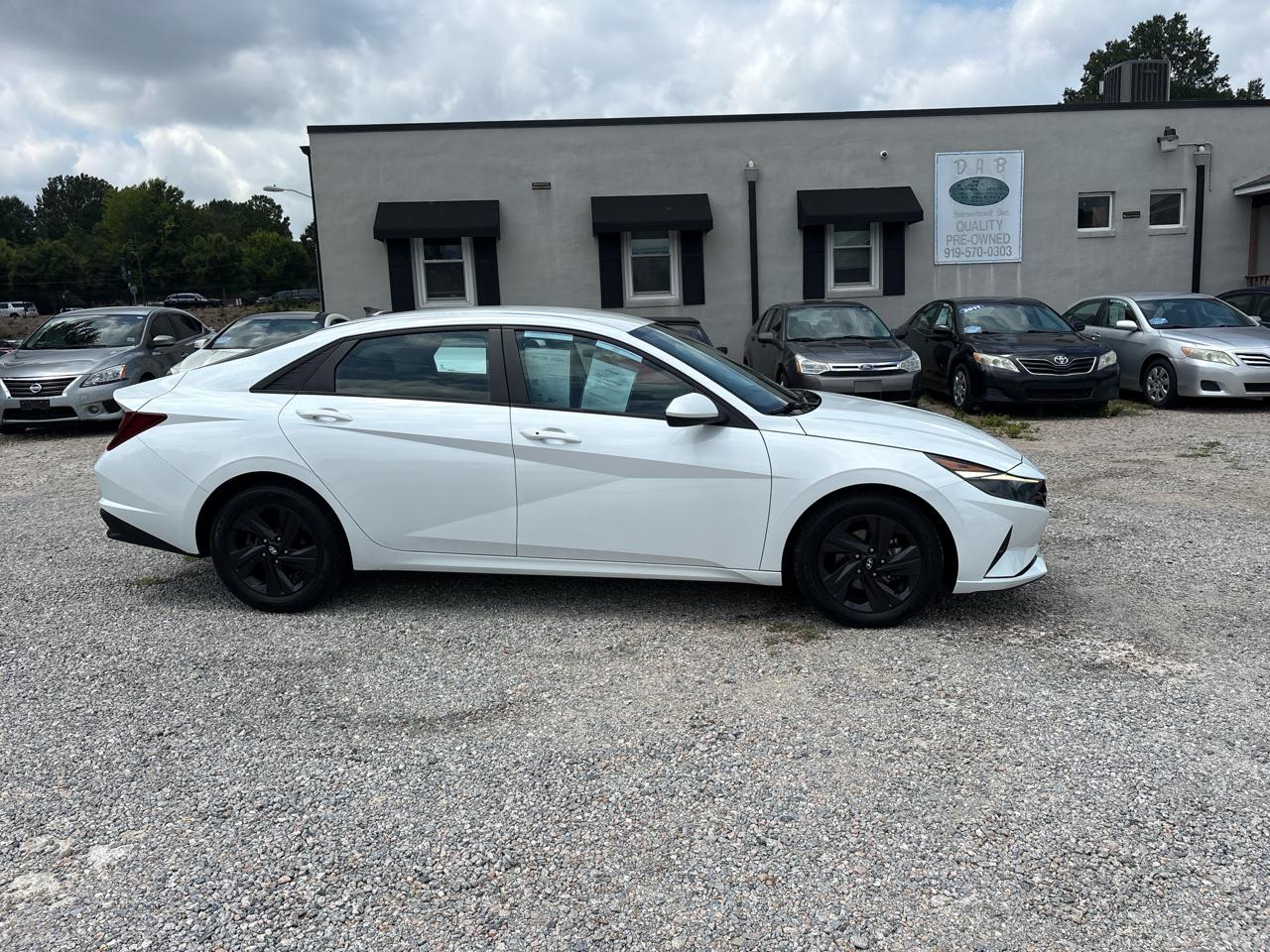 Hyundai Elantra SEL IVT 2021