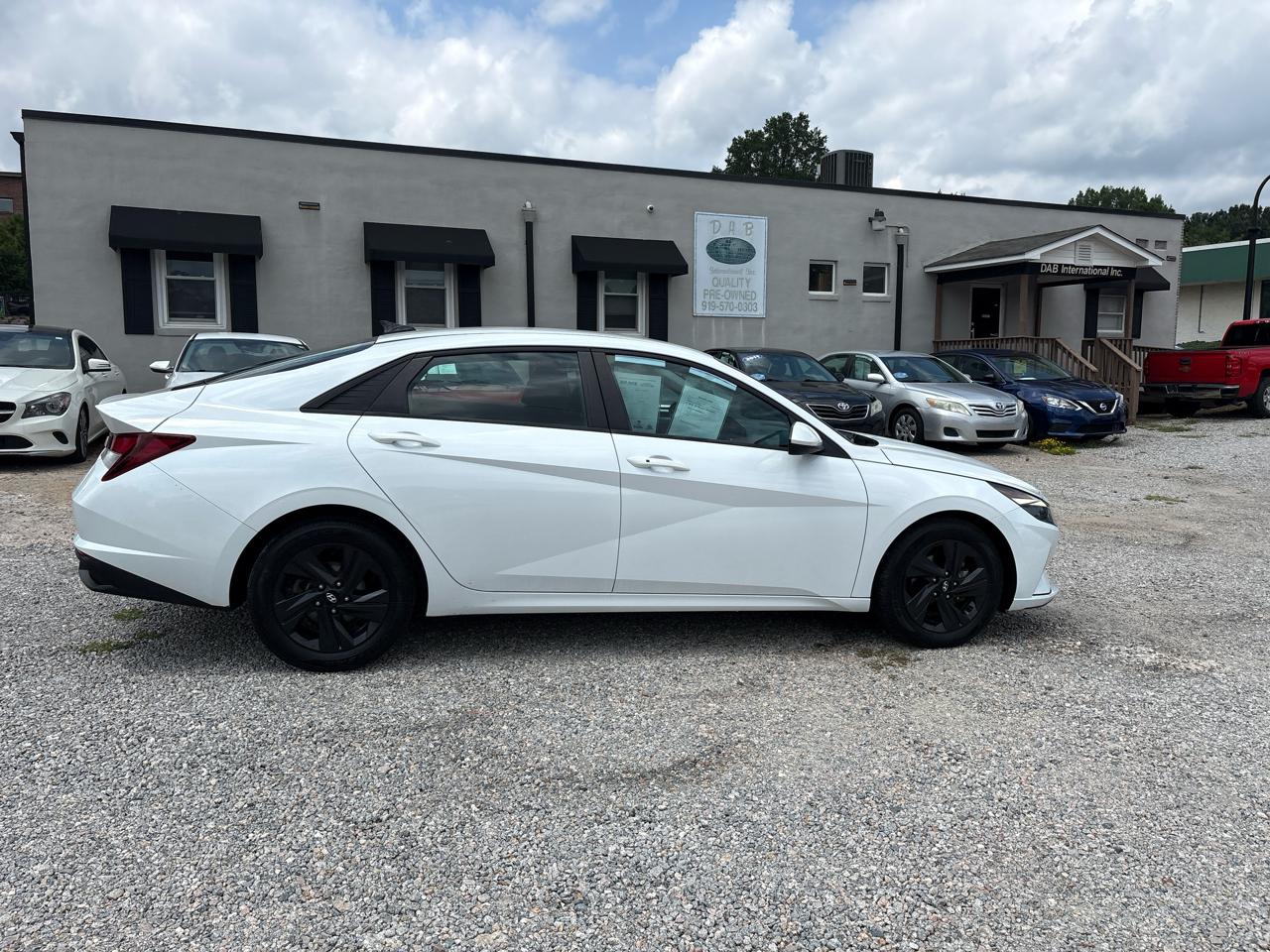 Hyundai Elantra SEL IVT 2021