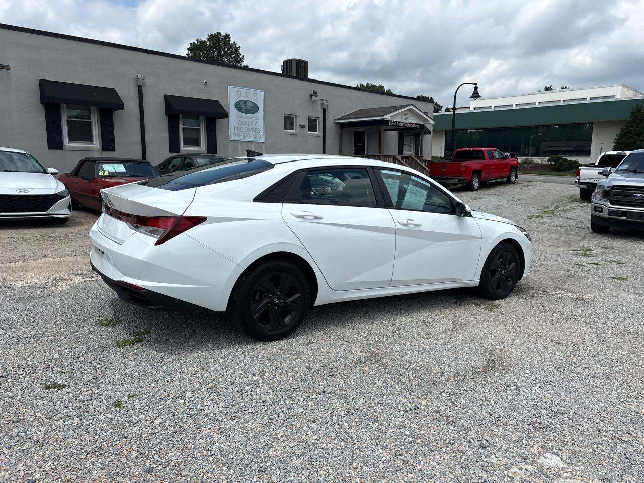 Hyundai Elantra SEL IVT 2021