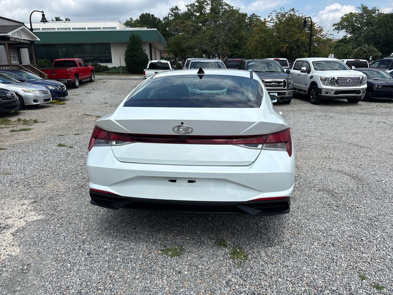 Hyundai Elantra SEL IVT 2021