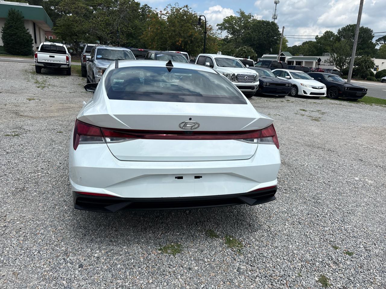 Hyundai Elantra SEL IVT 2021
