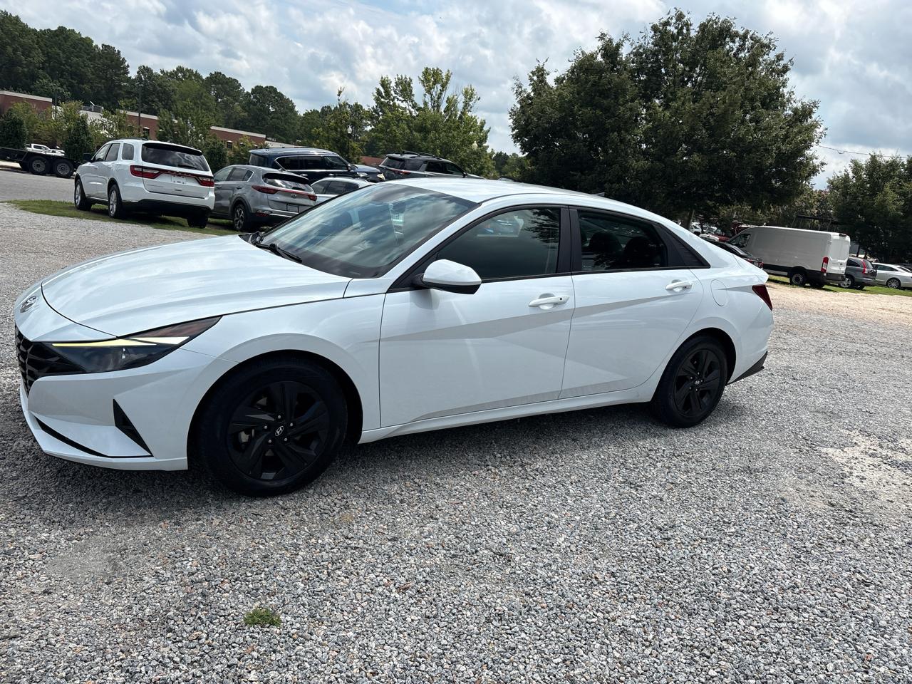 Hyundai Elantra SEL IVT 2021