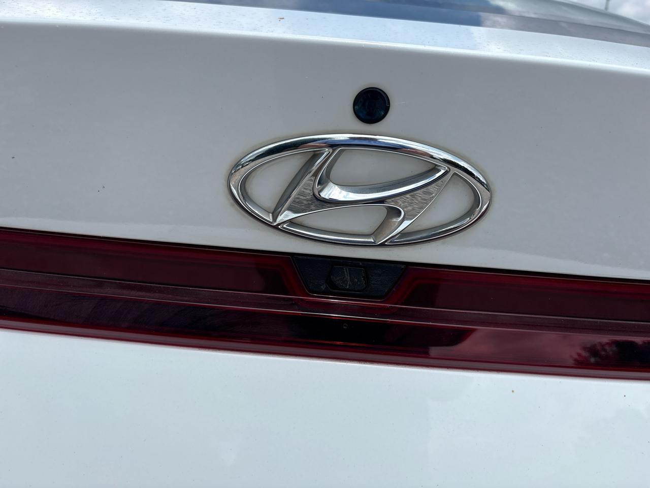 Hyundai Elantra SEL IVT 2021
