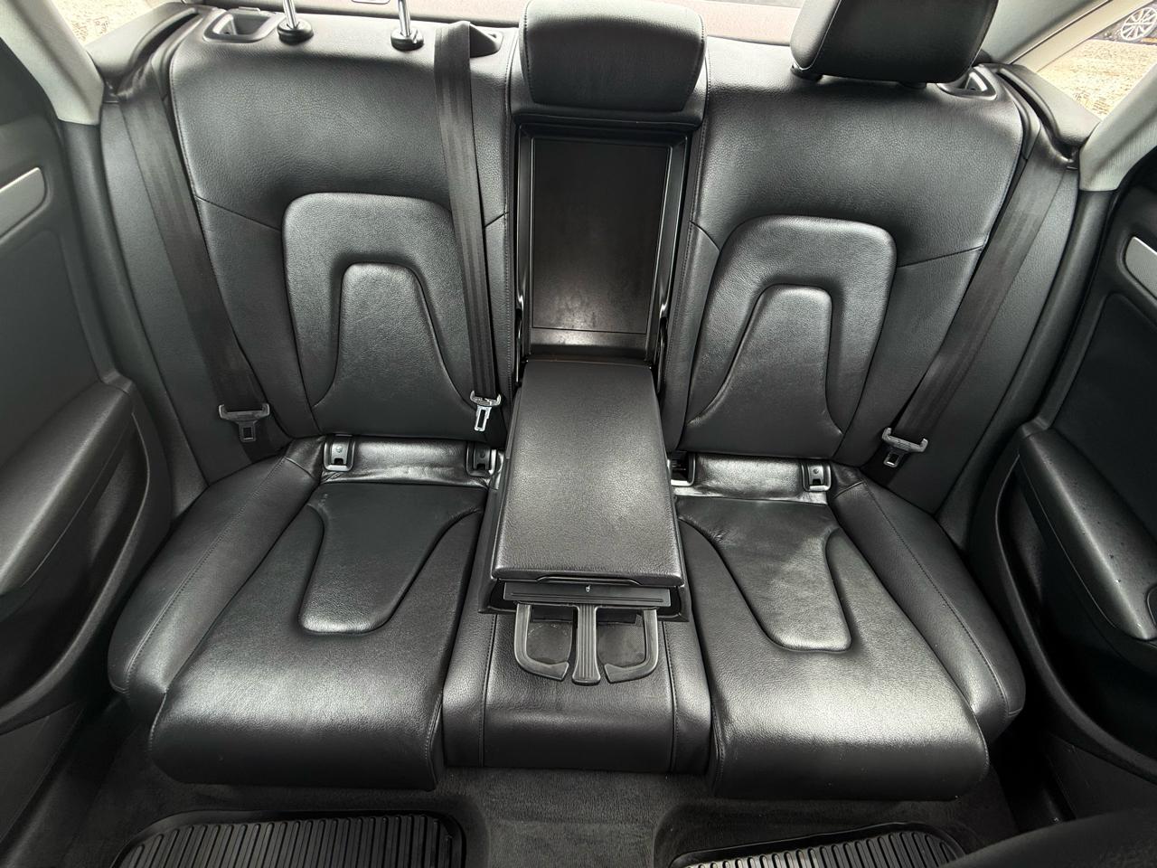 Audi A4 4dr Sdn Auto quattro 2.0T Premium Plus 2014