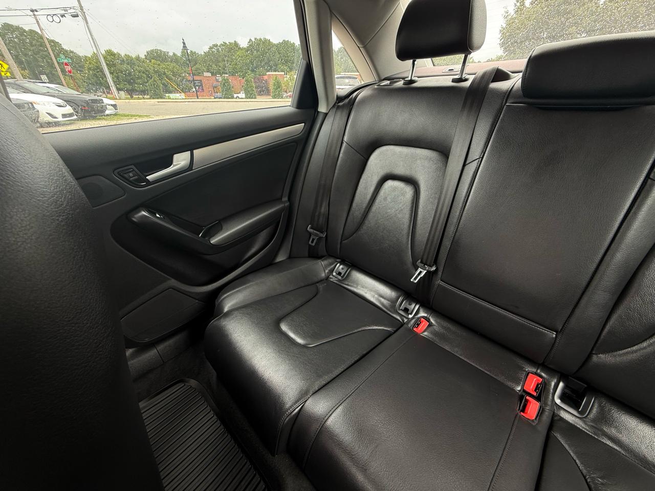 Audi A4 4dr Sdn Auto quattro 2.0T Premium Plus 2014