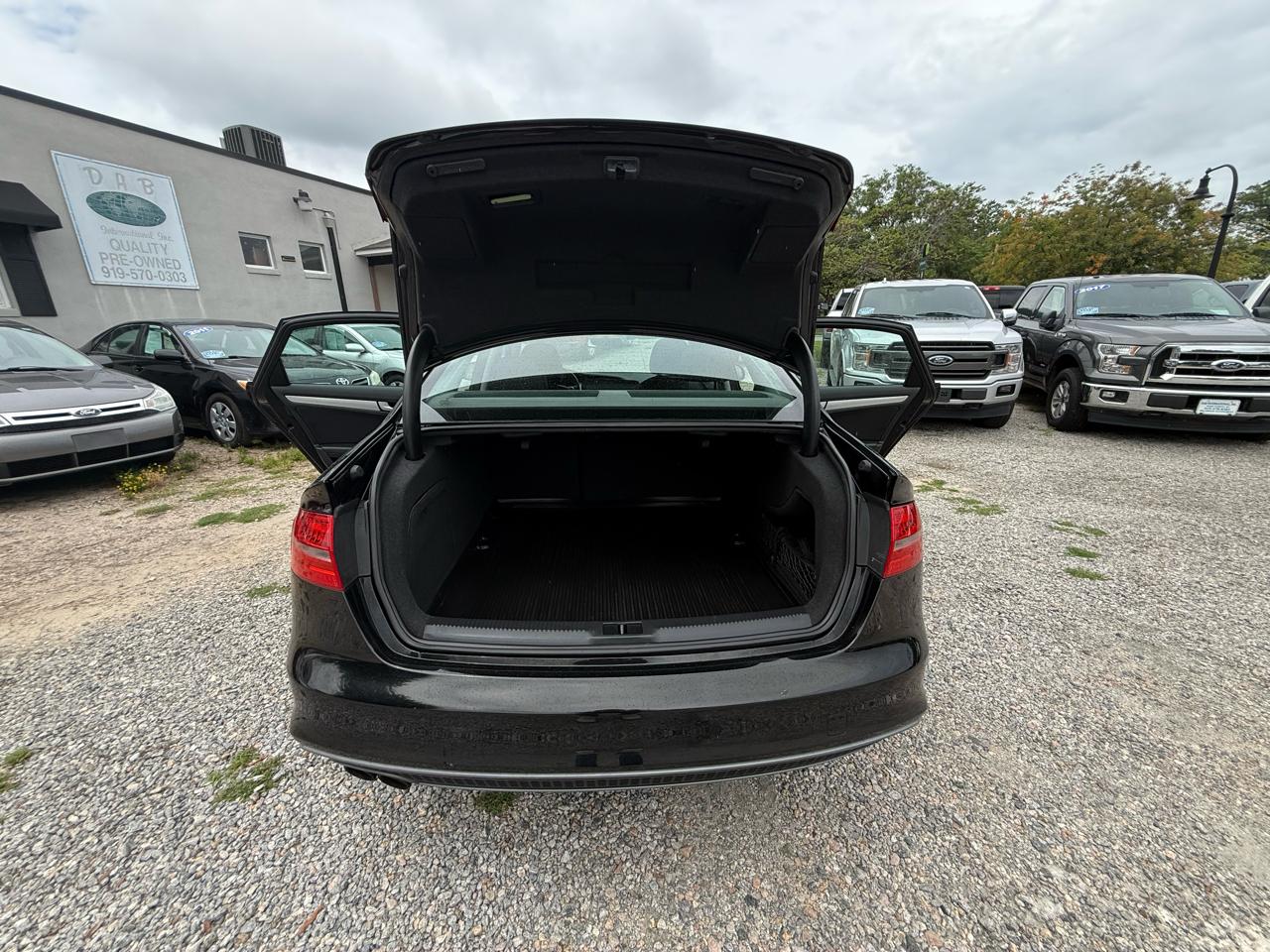Audi A4 4dr Sdn Auto quattro 2.0T Premium Plus 2014