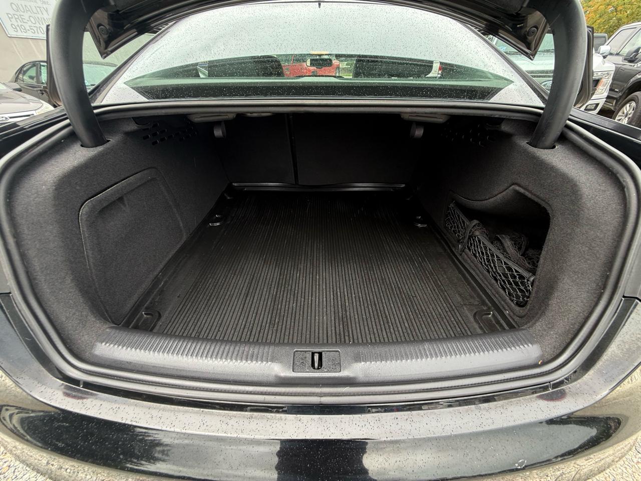 Audi A4 4dr Sdn Auto quattro 2.0T Premium Plus 2014