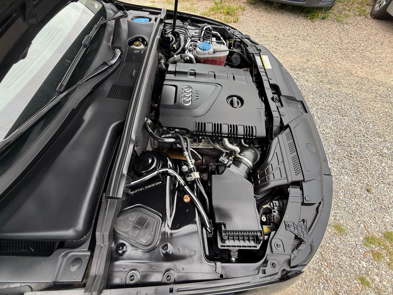 Audi A4 4dr Sdn Auto quattro 2.0T Premium Plus 2014