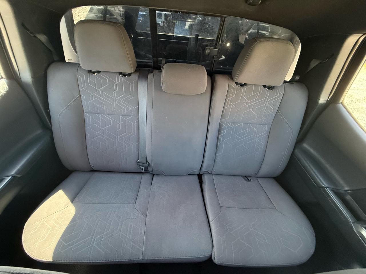 Toyota Tacoma 2WD Double Cab V6 AT TRD Off Road (Natl) 2016