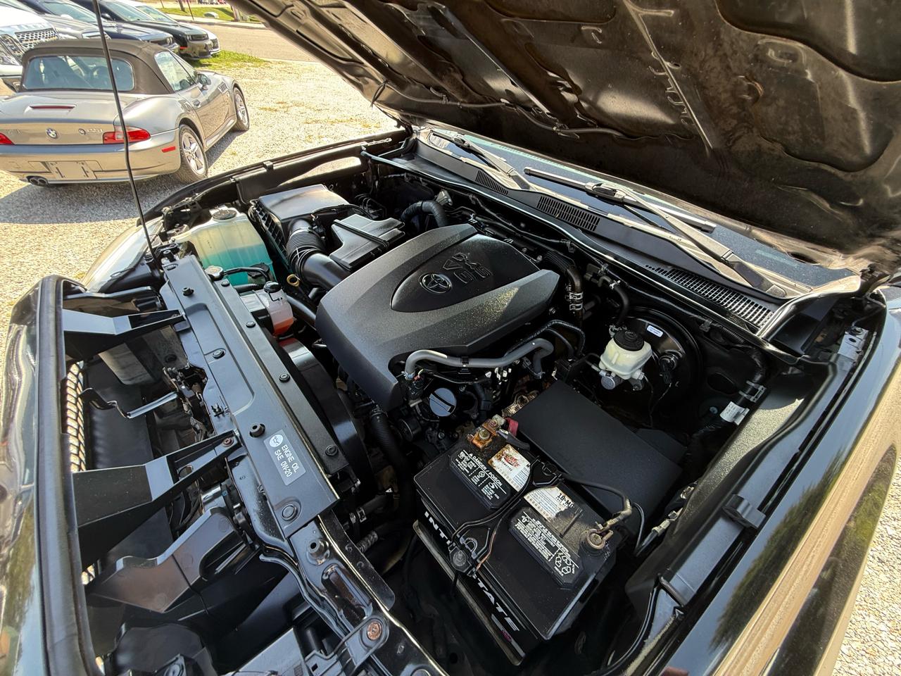 Toyota Tacoma 2WD Double Cab V6 AT TRD Off Road (Natl) 2016