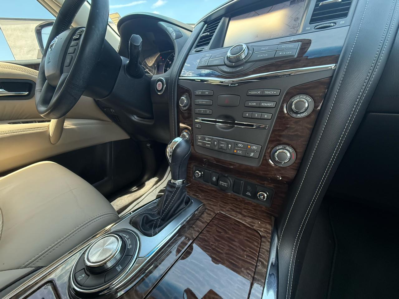 Nissan Armada 4x4 Platinum 2017