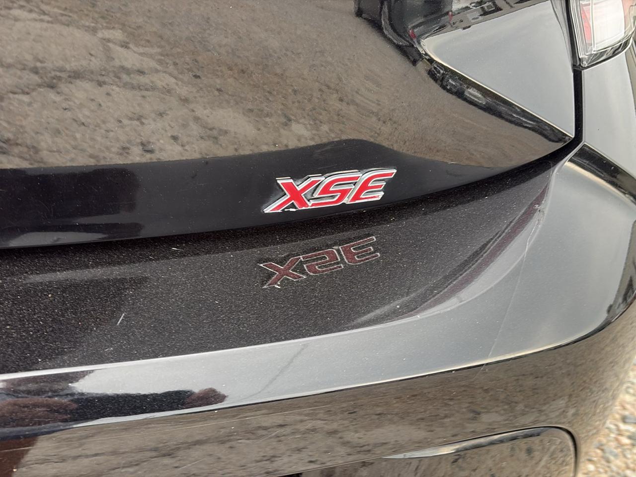 Toyota Corolla Hatchback XSE Manual (Natl) 2022
