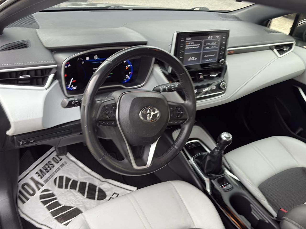 Toyota Corolla Hatchback XSE Manual (Natl) 2022