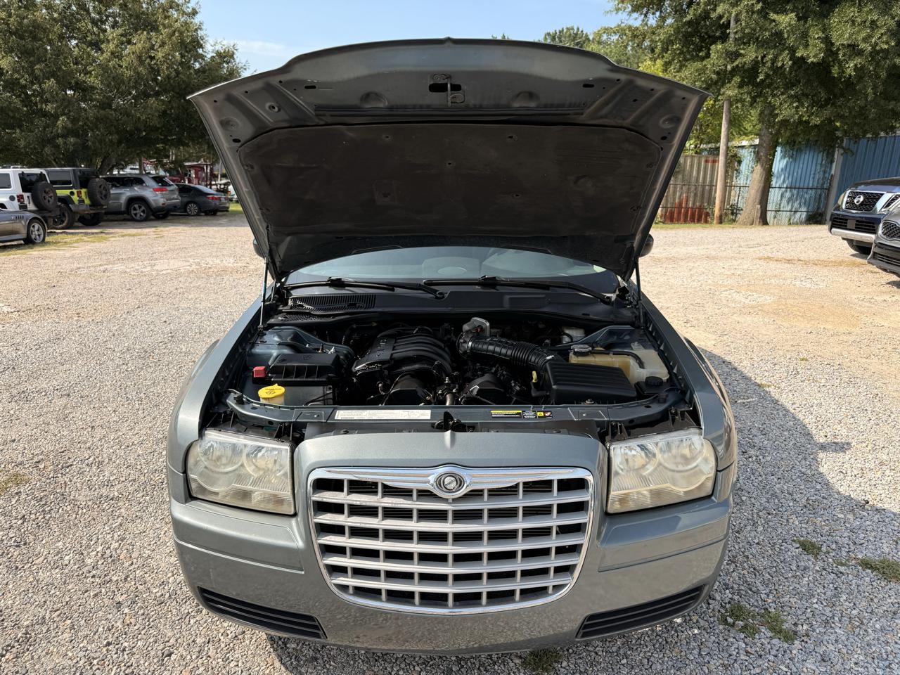 Chrysler 300 4dr Sdn 300 *Ltd Avail* 2005