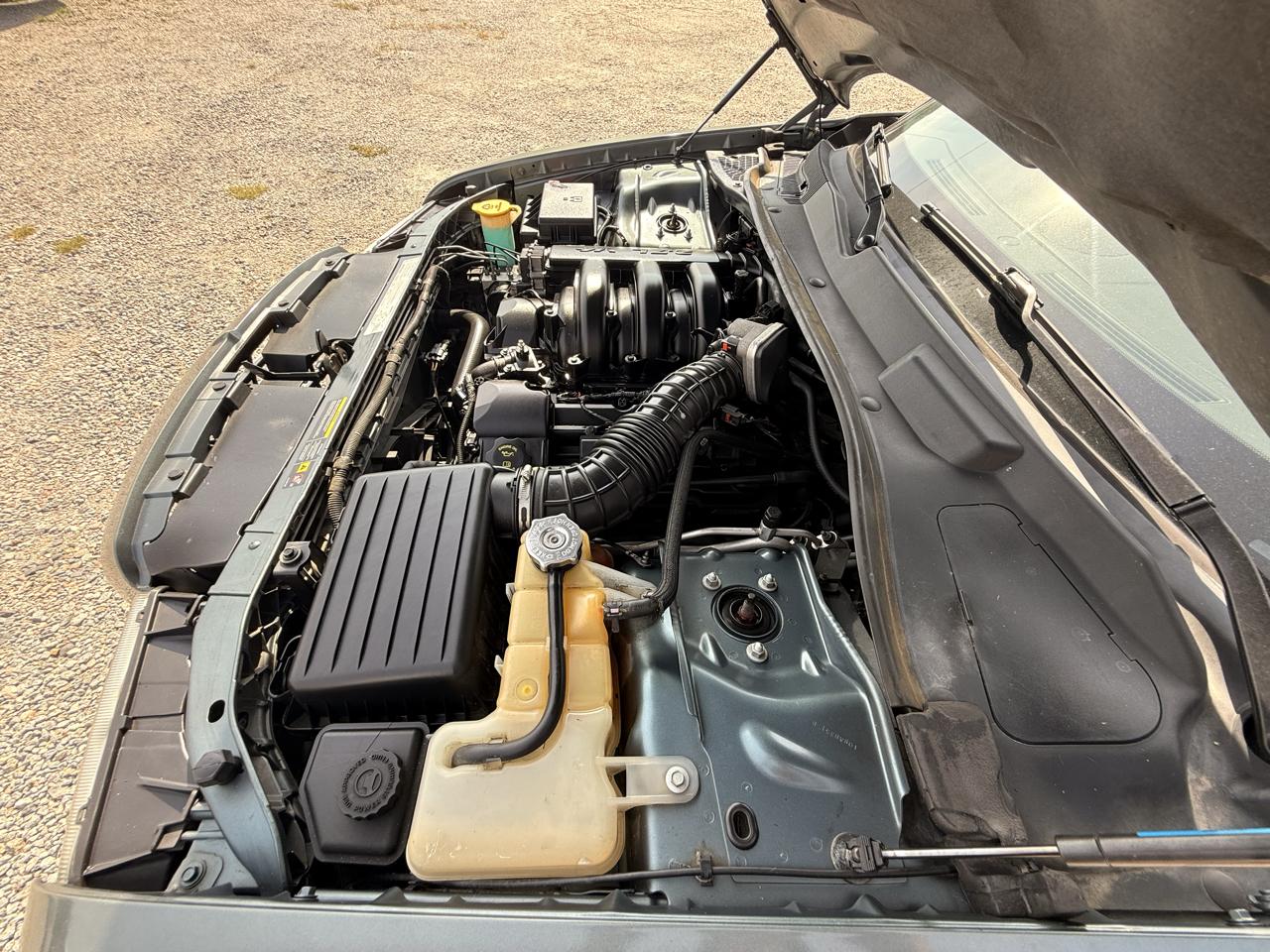 Chrysler 300 4dr Sdn 300 *Ltd Avail* 2005