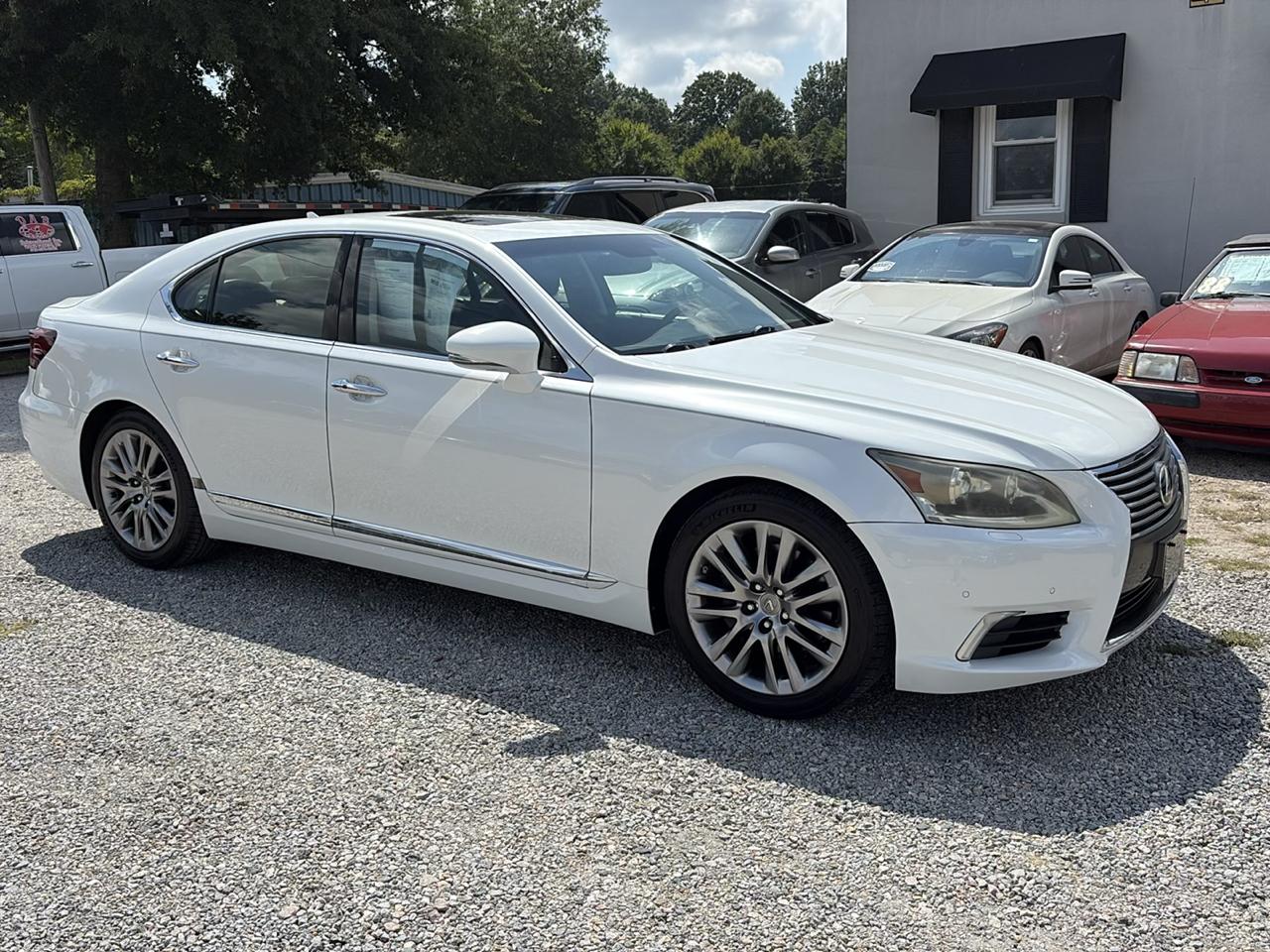 Lexus LS 460 4dr Sdn RWD 2013