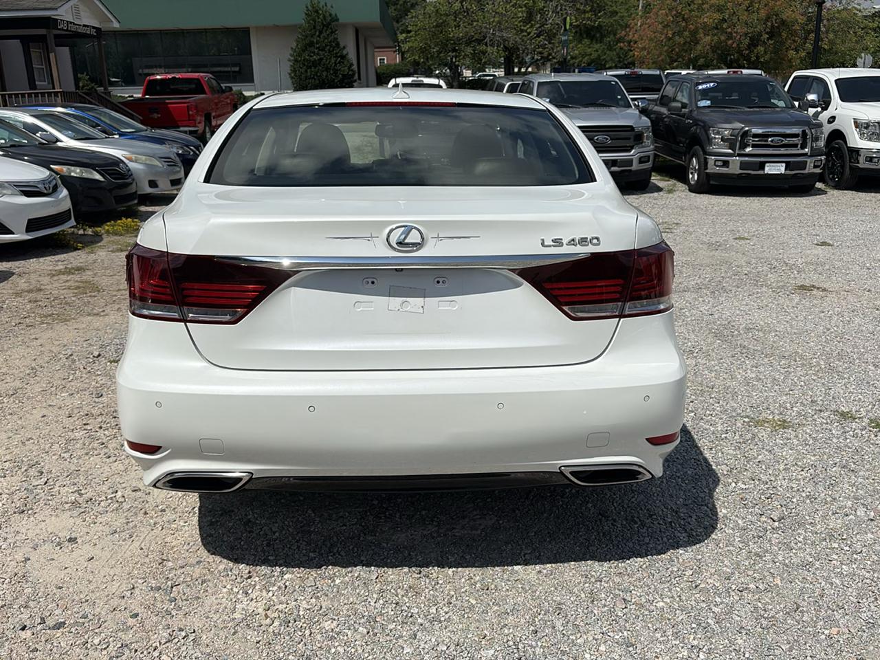 Lexus LS 460 4dr Sdn RWD 2013