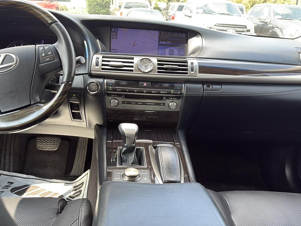 Lexus LS 460 4dr Sdn RWD 2013