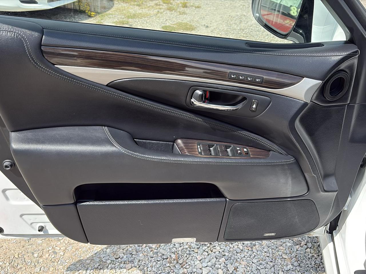 Lexus LS 460 4dr Sdn RWD 2013