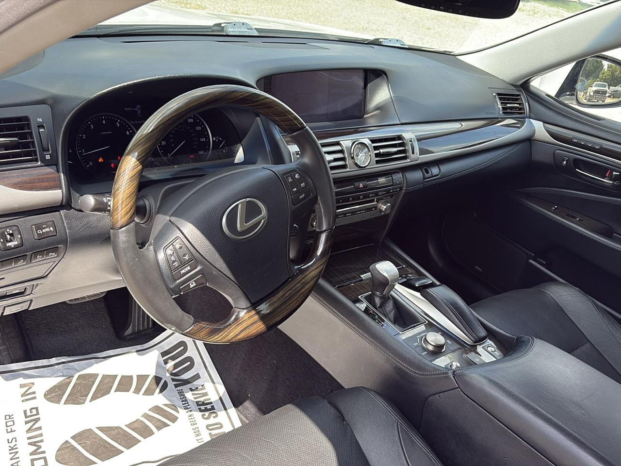 Lexus LS 460 4dr Sdn RWD 2013