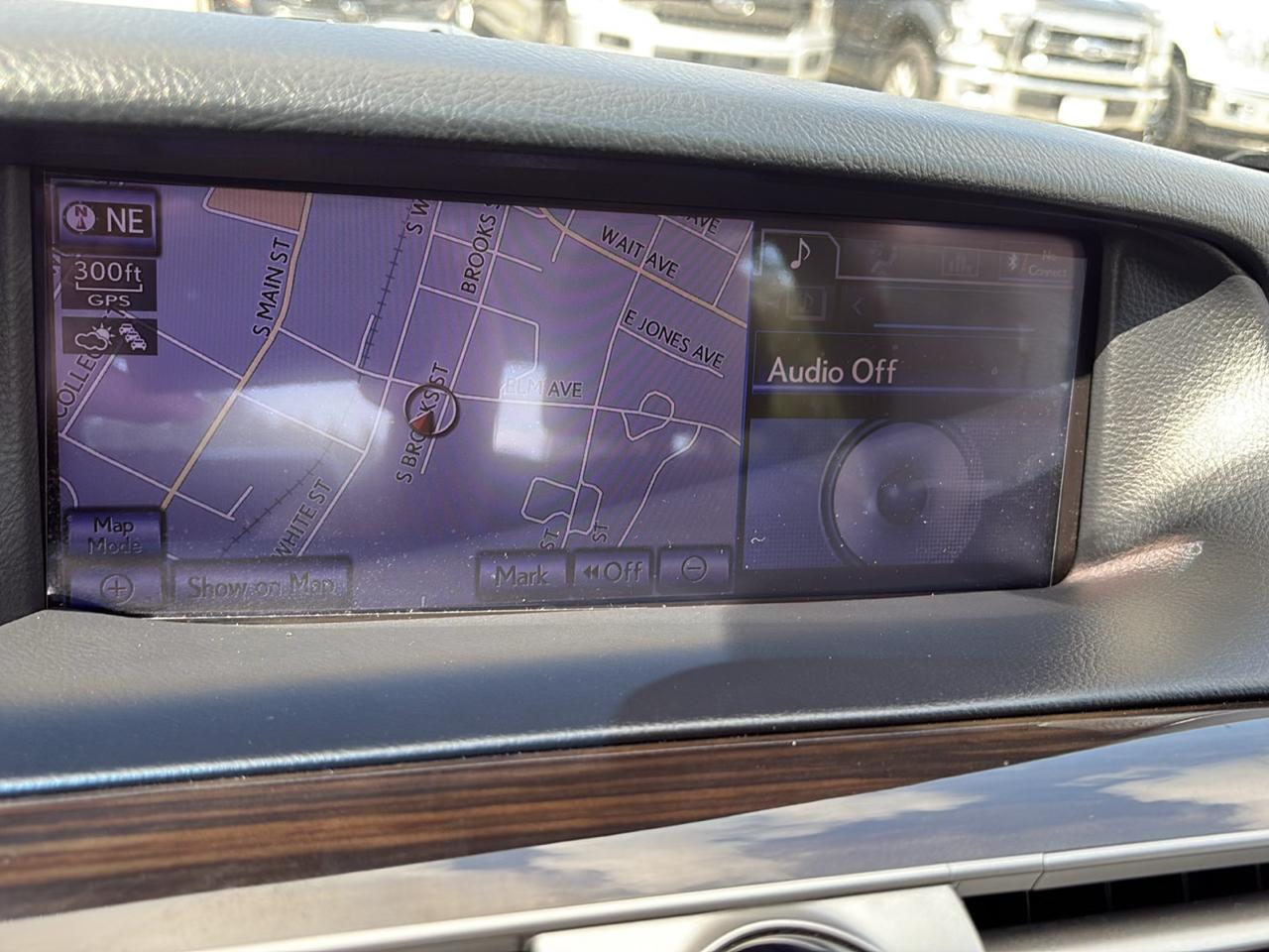 Lexus LS 460 4dr Sdn RWD 2013