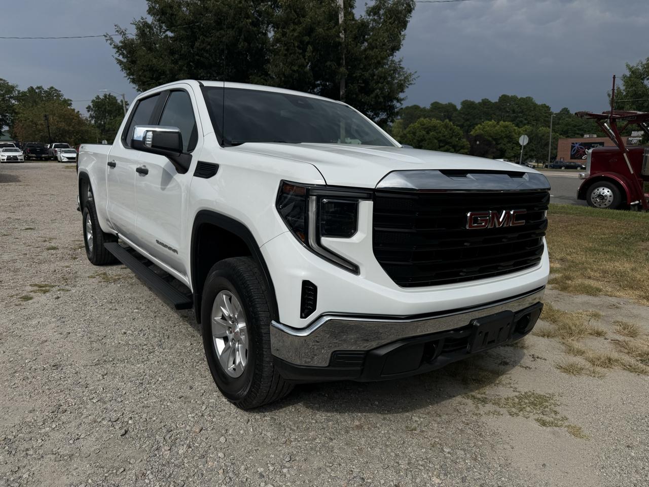 GMC Sierra 1500 4WD Crew Cab 157" Pro 2023