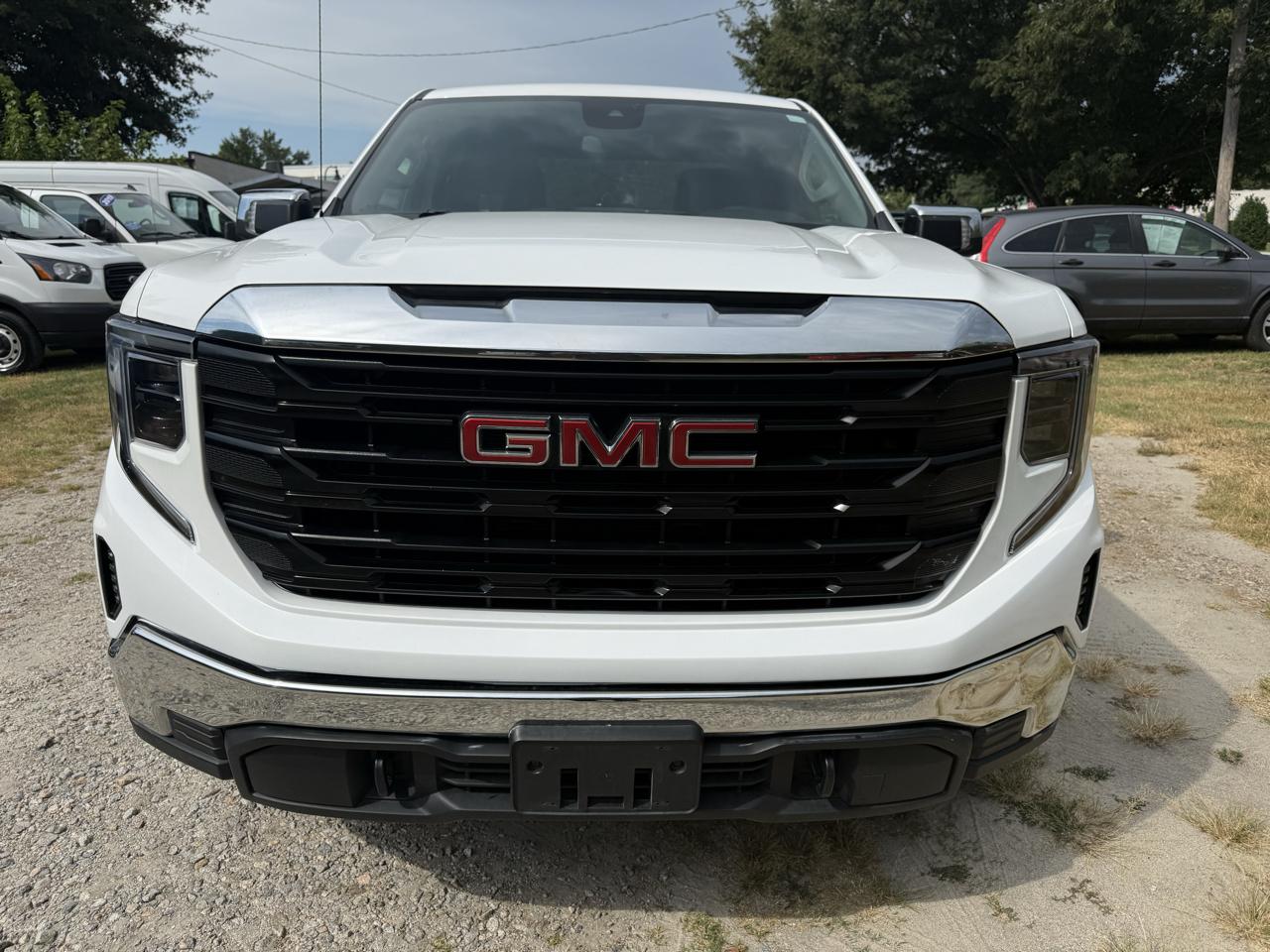 GMC Sierra 1500 4WD Crew Cab 157" Pro 2023