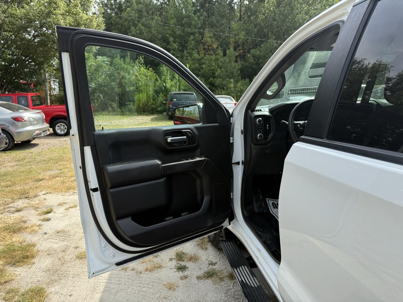 GMC Sierra 1500 4WD Crew Cab 157" Pro 2023