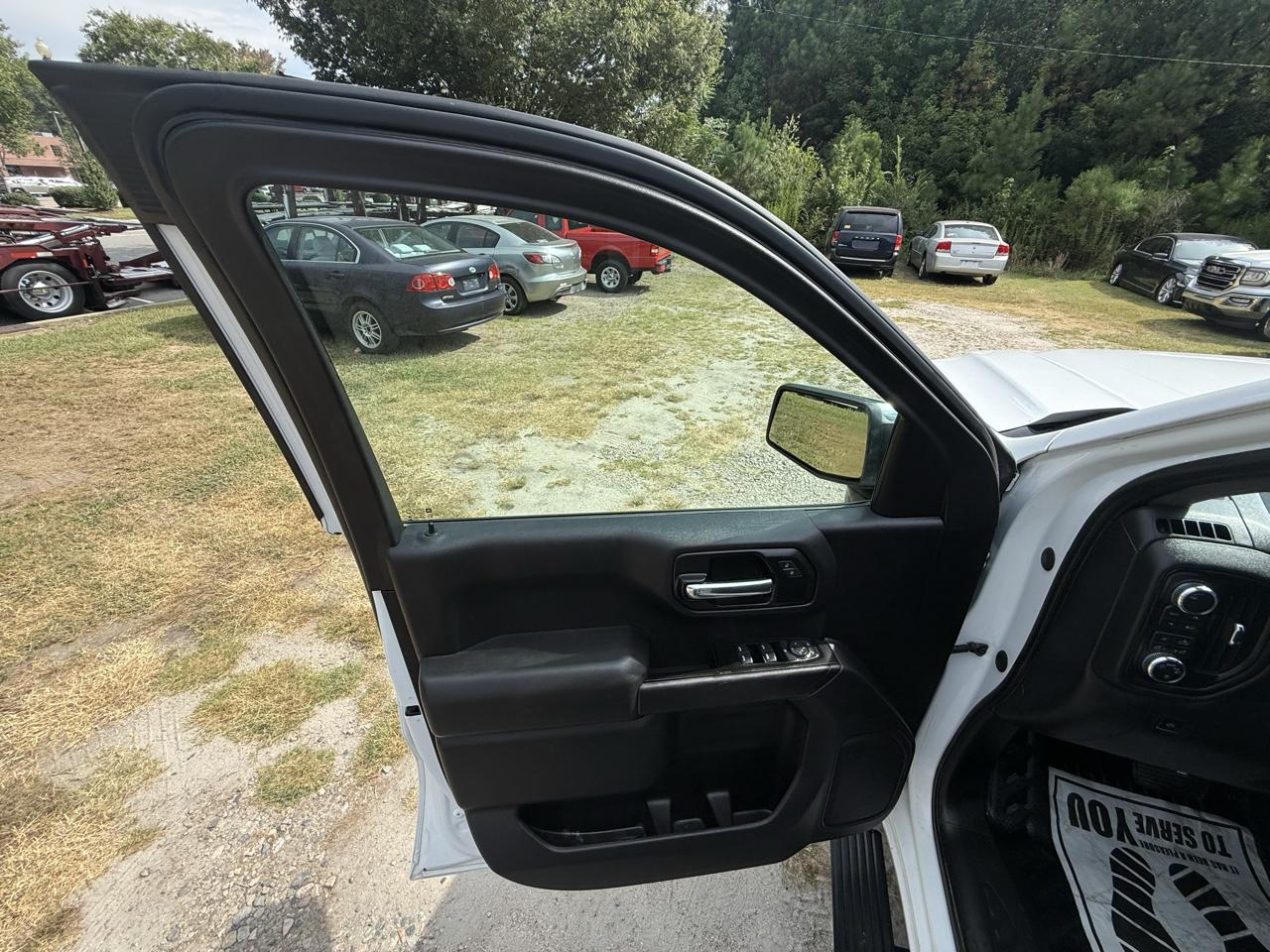 GMC Sierra 1500 4WD Crew Cab 157" Pro 2023