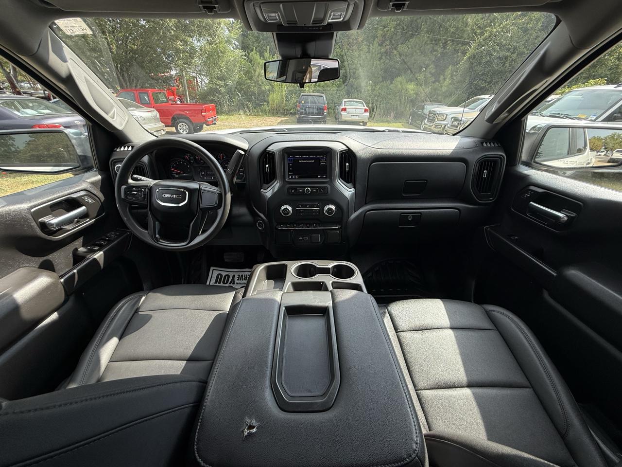 GMC Sierra 1500 4WD Crew Cab 157" Pro 2023