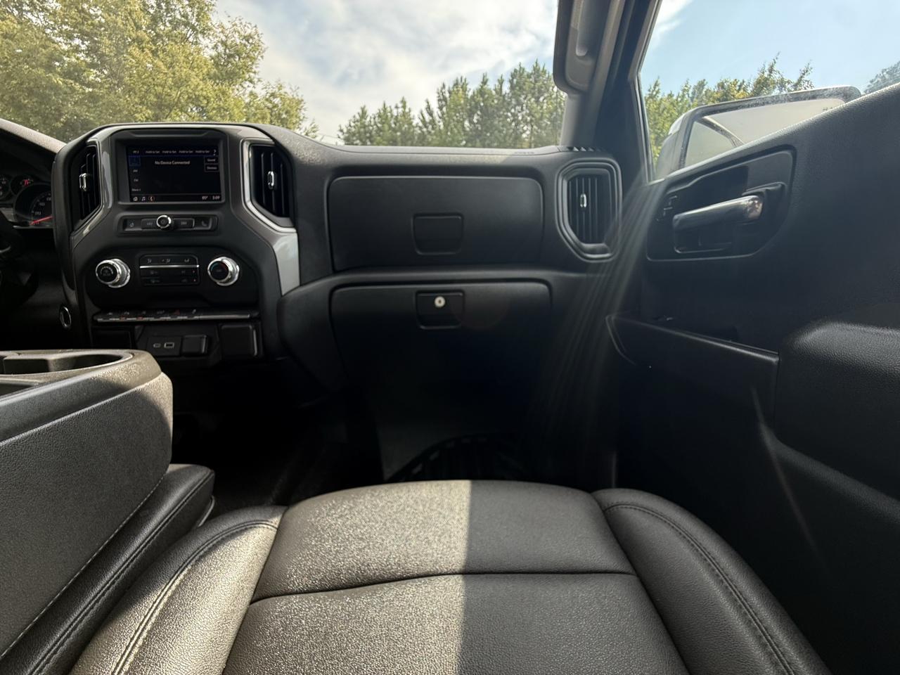 GMC Sierra 1500 4WD Crew Cab 157" Pro 2023
