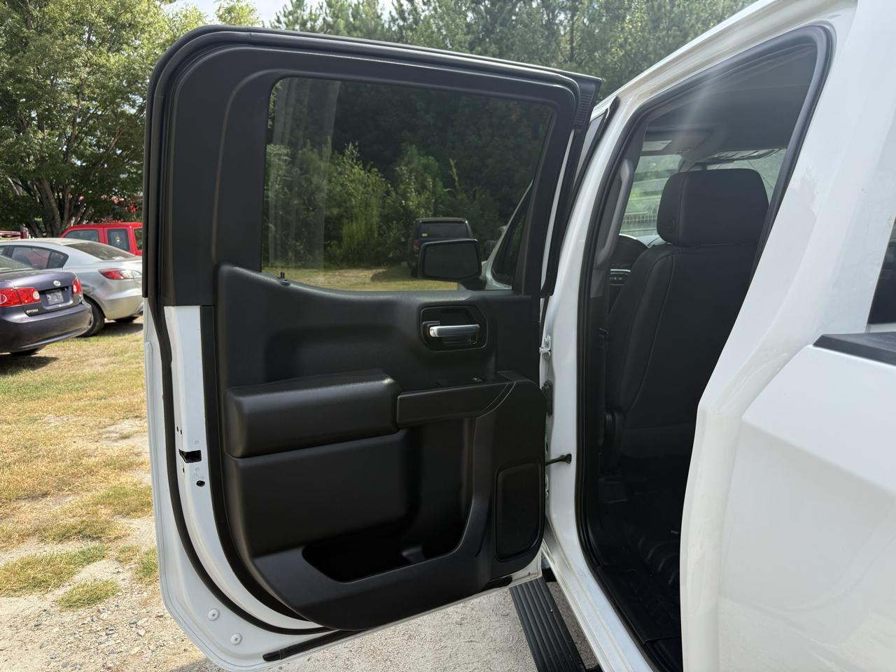 GMC Sierra 1500 4WD Crew Cab 157" Pro 2023