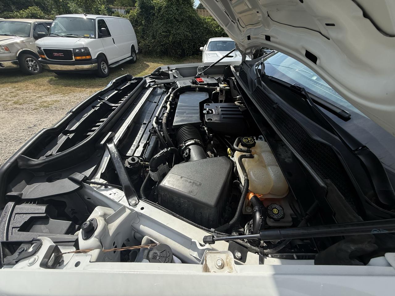 GMC Sierra 1500 4WD Crew Cab 157" Pro 2023
