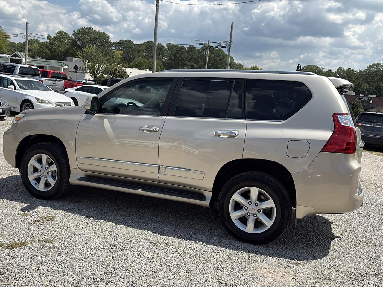 Lexus GX 460 4WD 4dr 2013