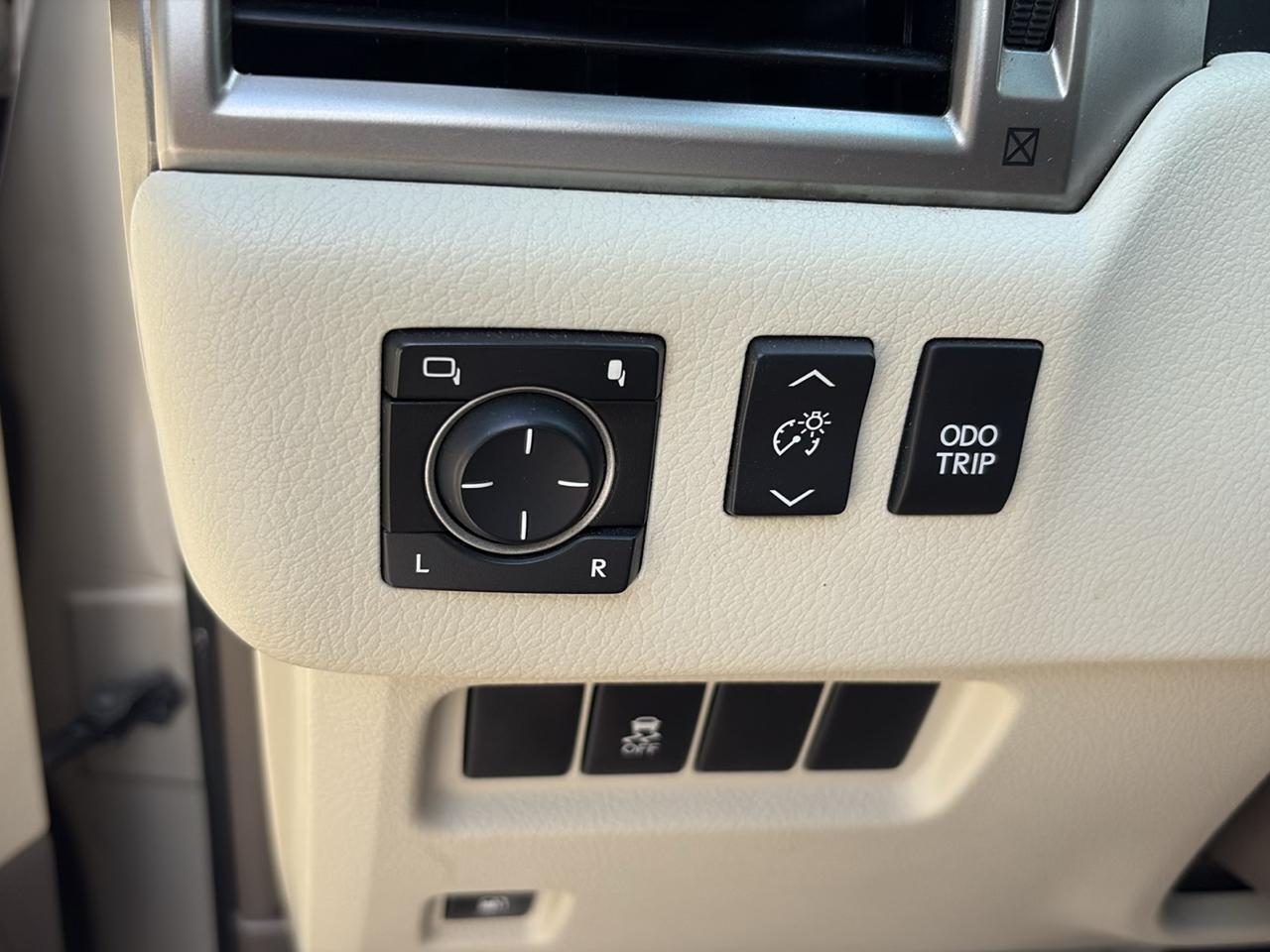 Lexus GX 460 4WD 4dr 2013