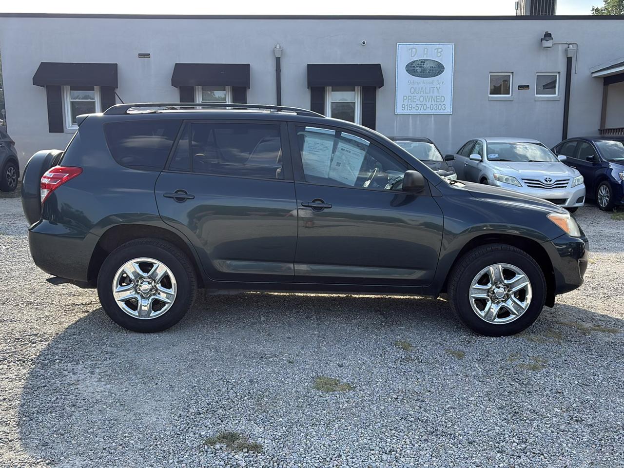 Toyota RAV4 FWD 4dr 4-cyl 4-Spd AT (Natl) 2011