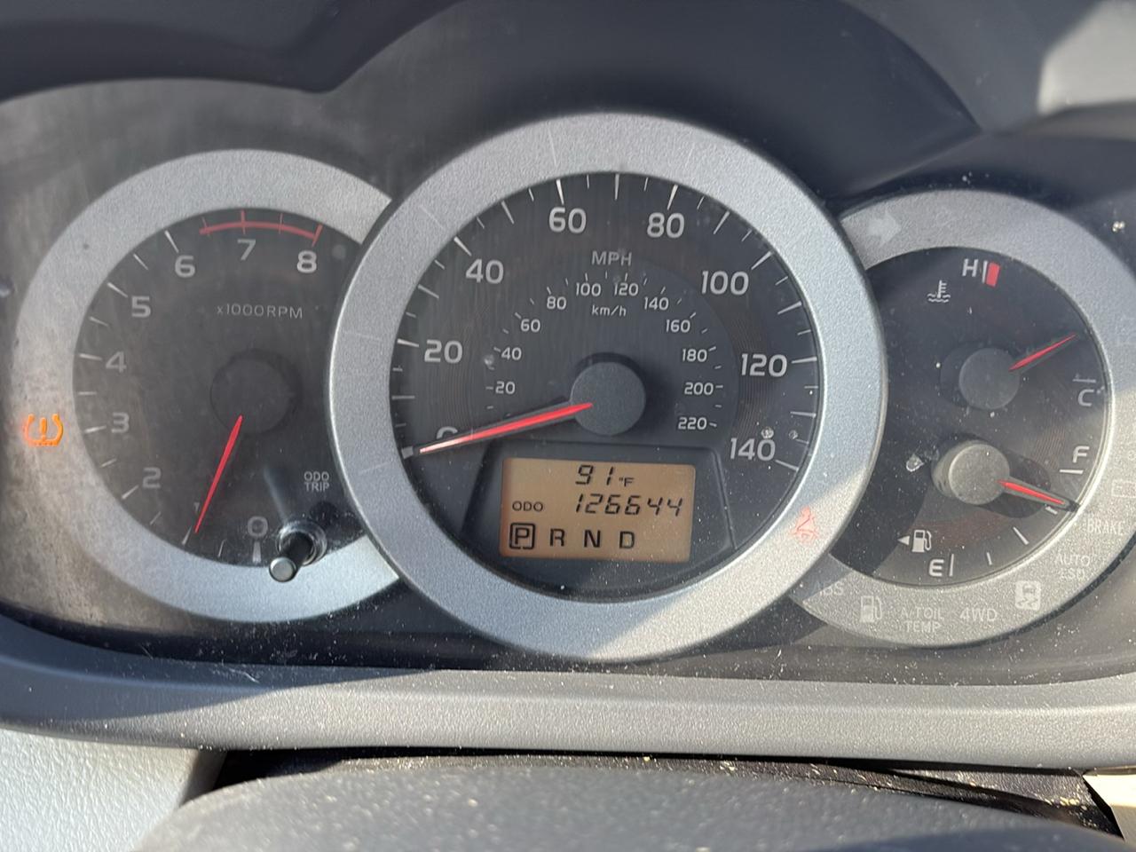 Toyota RAV4 FWD 4dr 4-cyl 4-Spd AT (Natl) 2011