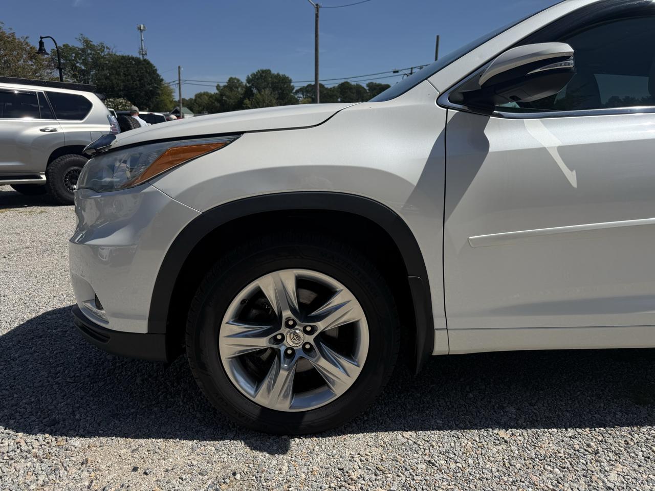 Toyota Highlander AWD 4dr V6 Limited (Natl) 2015