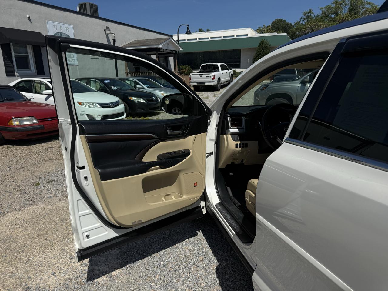 Toyota Highlander AWD 4dr V6 Limited (Natl) 2015