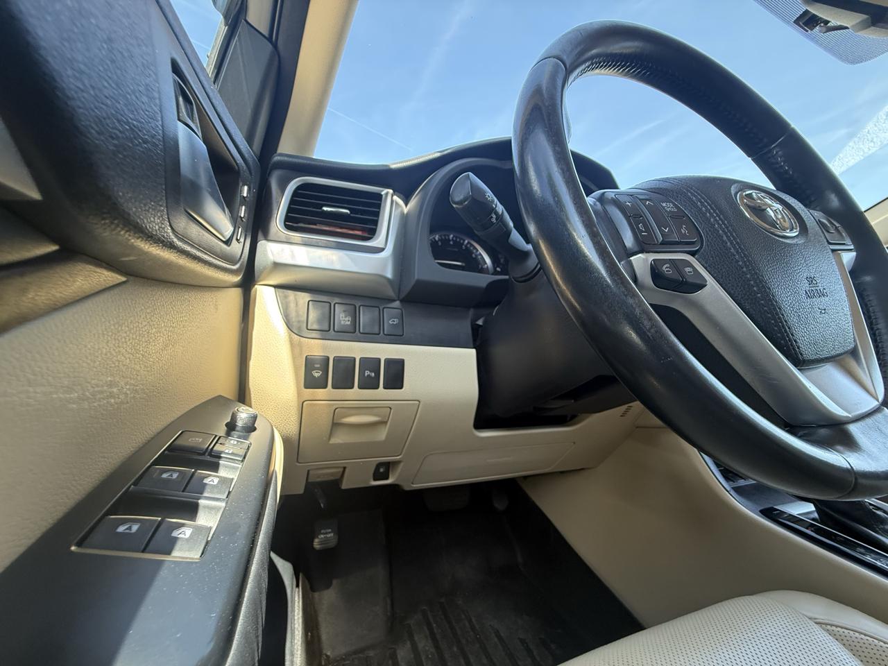 Toyota Highlander AWD 4dr V6 Limited (Natl) 2015