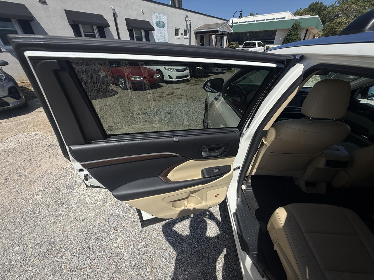 Toyota Highlander AWD 4dr V6 Limited (Natl) 2015