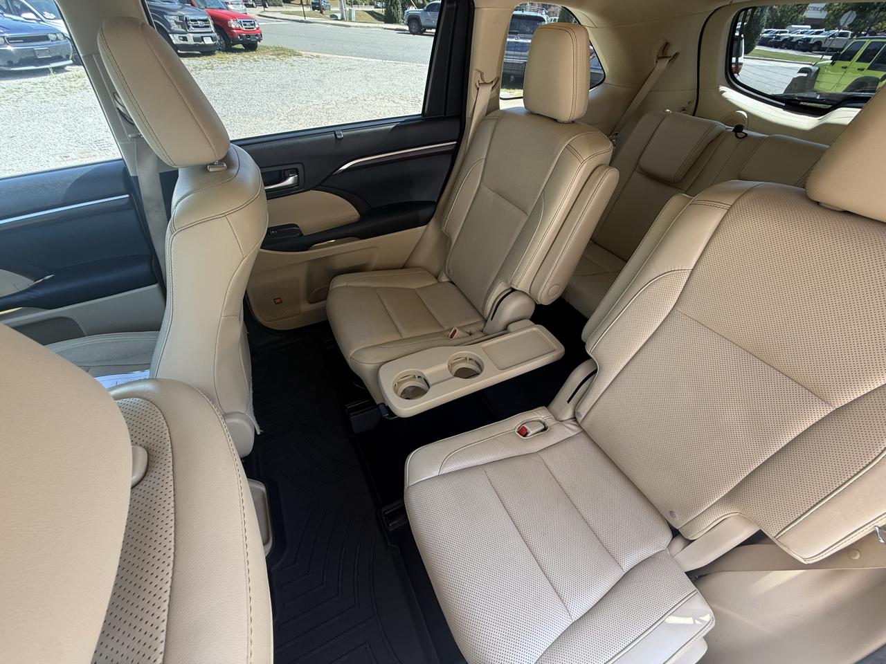 Toyota Highlander AWD 4dr V6 Limited (Natl) 2015