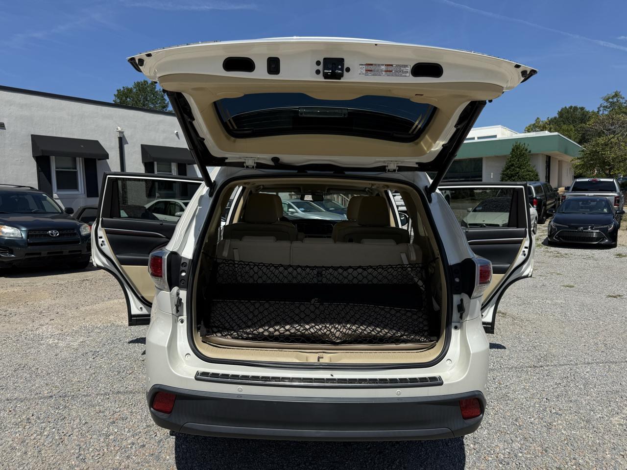 Toyota Highlander AWD 4dr V6 Limited (Natl) 2015