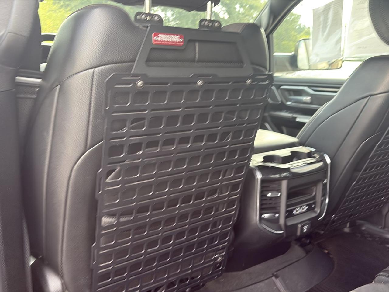 RAM 1500 Laramie 4x4 Crew Cab 5'7" Box 2020