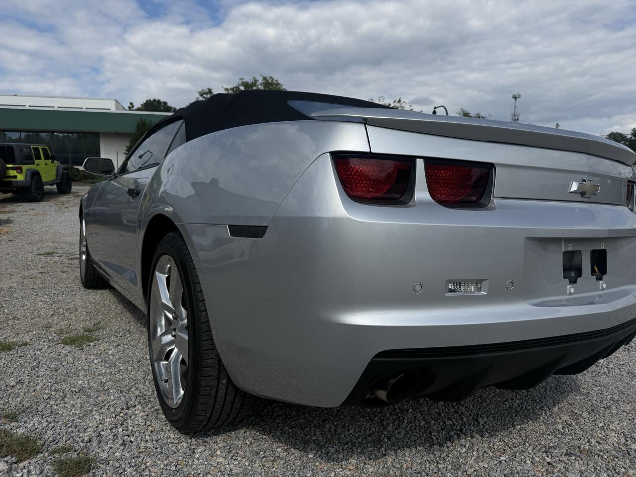 Chevrolet Camaro 2dr Conv 2SS 2011