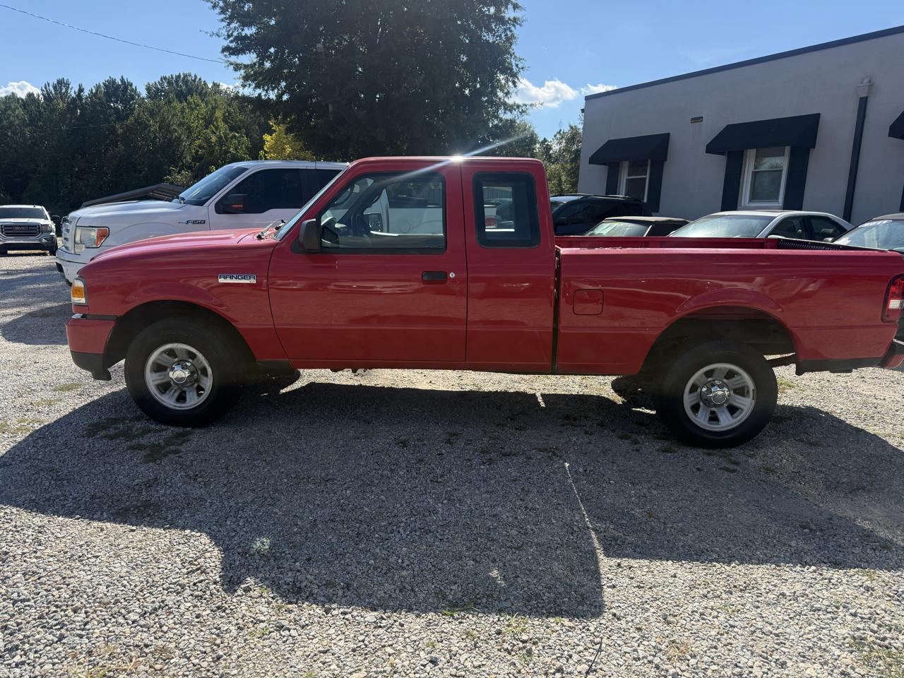 Ford Ranger 2WD 2dr SuperCab 126" XLT 2011