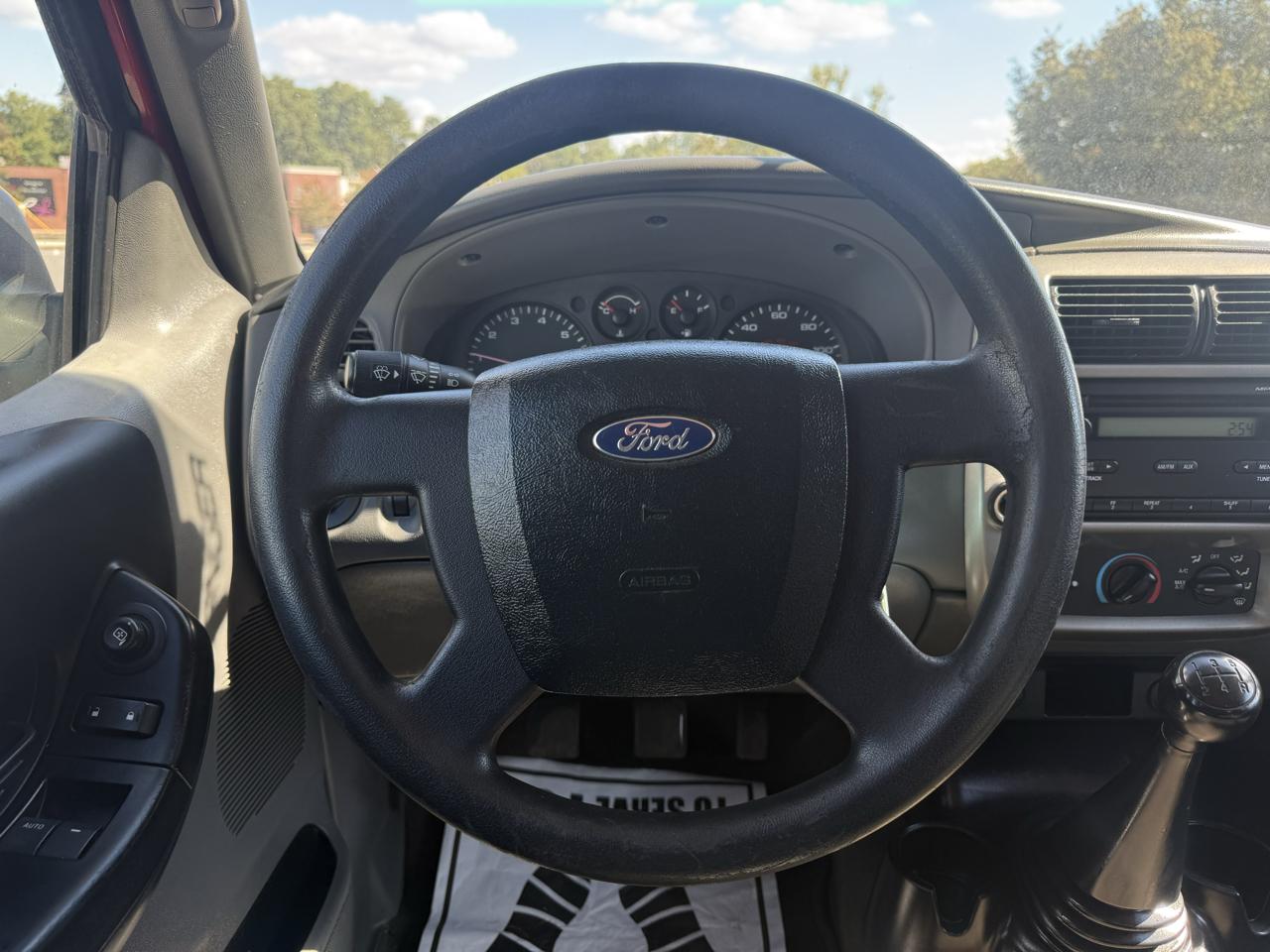 Ford Ranger 2WD 2dr SuperCab 126" XLT 2011