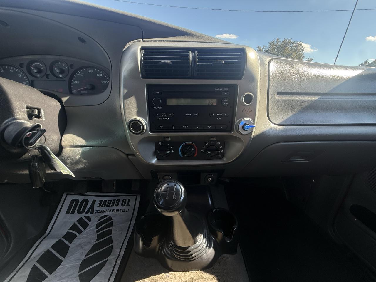 Ford Ranger 2WD 2dr SuperCab 126" XLT 2011